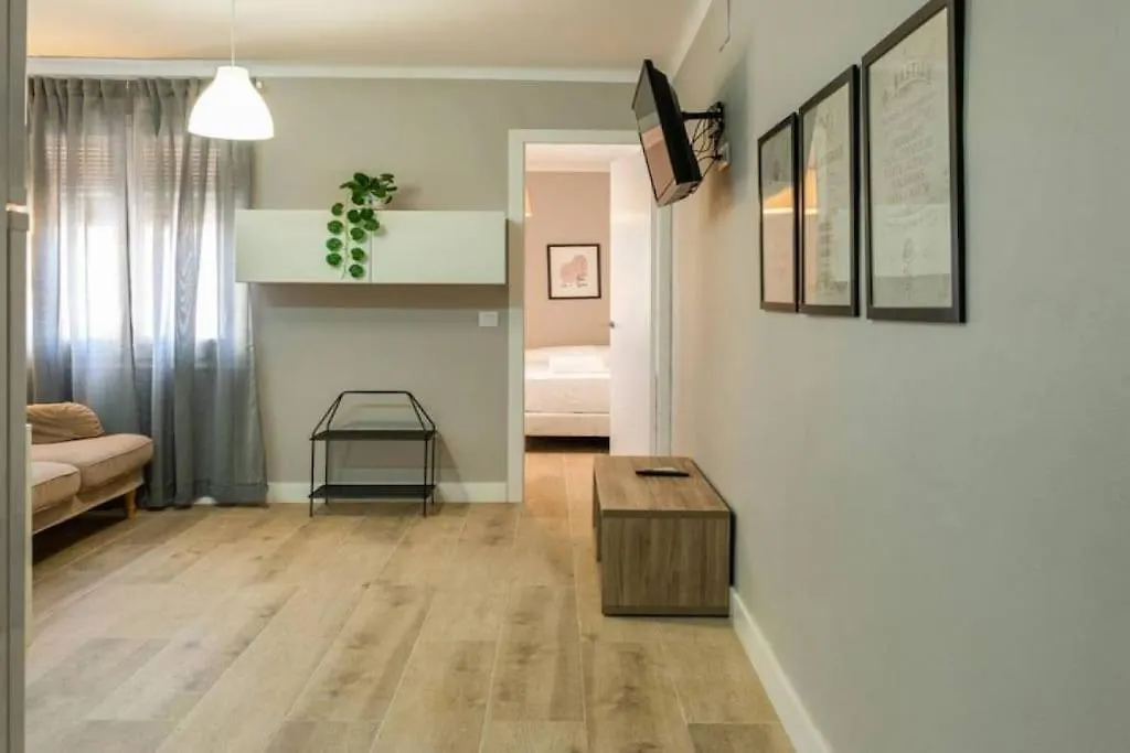 Bebarceloner Vall Hebron Apartment 0*, Барселона